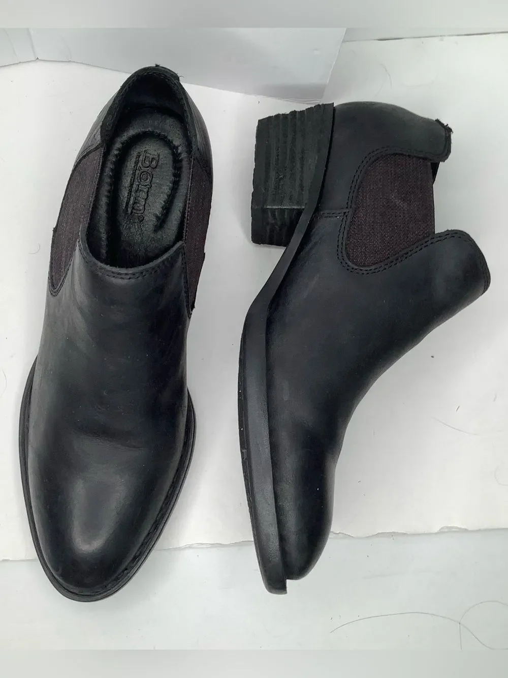 Born Black Leather Chelsea Block Heel Women’s Ankle Bootie Sz 8M Equestrian